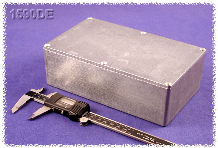 1590DE natural unpainted diecast aluminum enclosure, 200 x 120 x 64 mm, with lid and cover screws
