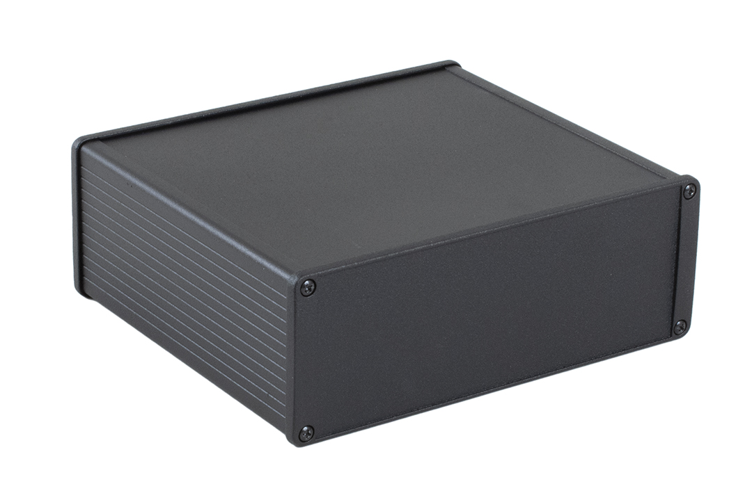 1457U1601BK — Enclosure, extruded aluminum, 7.52 x 2.68 x 6.3, non-flanged end panels, 1457 Series