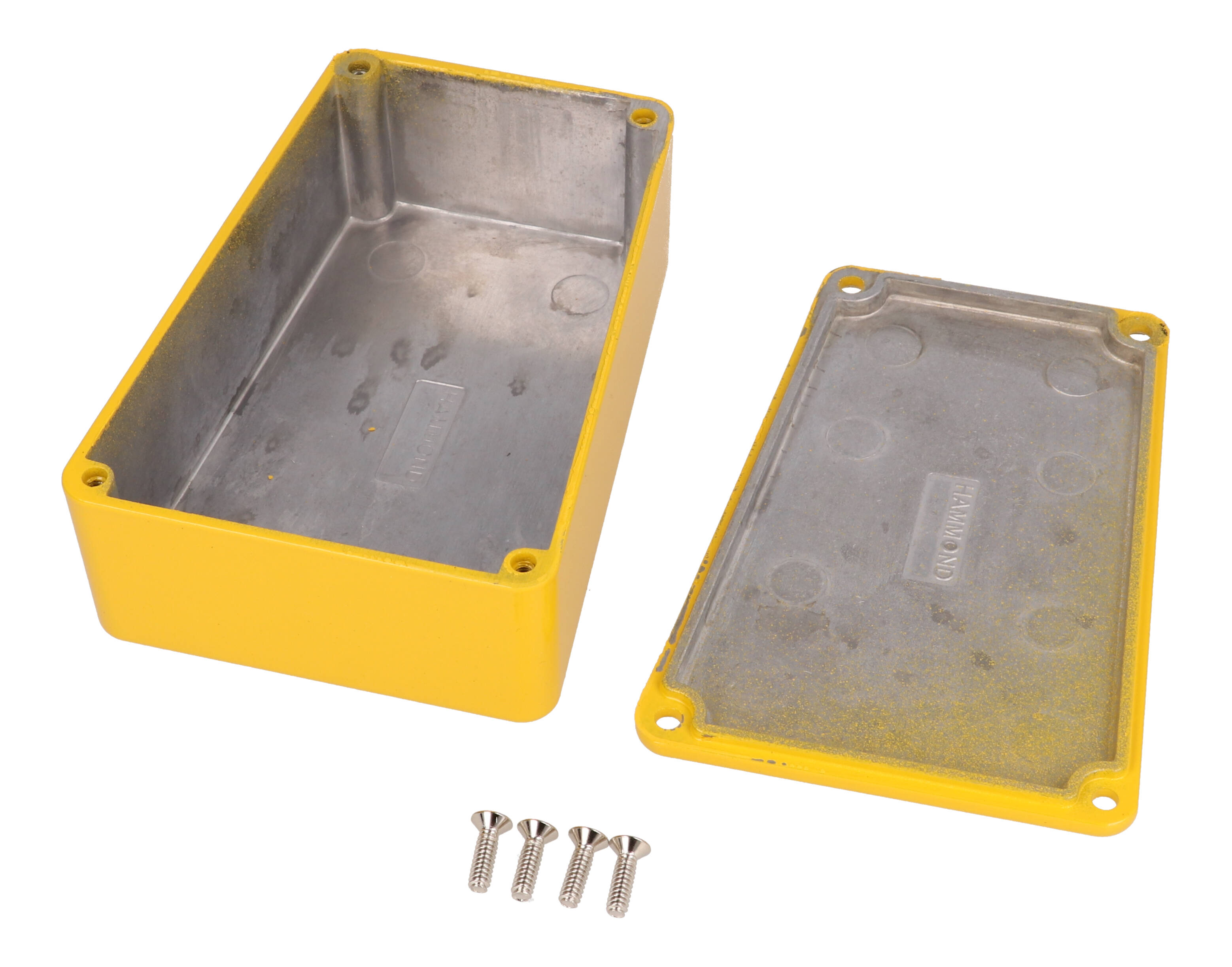 1590TRPBYL yellow painted diecast aluminum narrow trapezoid stomp box enclosure with lid and cover screws