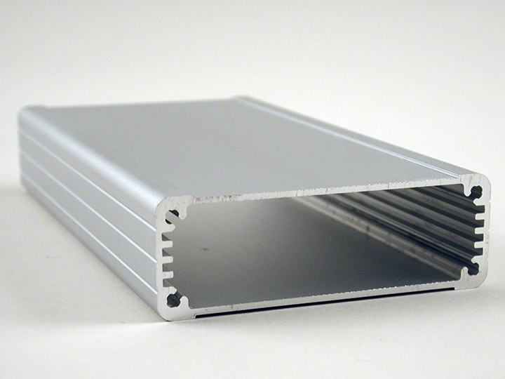 1457J1601 clear anodized watertight extruded aluminum enclosure, 160 x 84 x 28.50 mm, with black diecast end panels