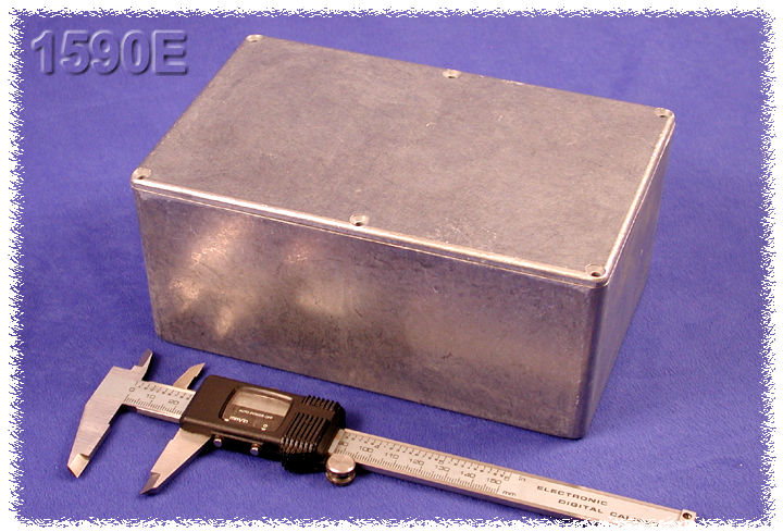 1590E natural diecast aluminum enclosure, 188 x 120 x 82 mm, with lid and six cover screws