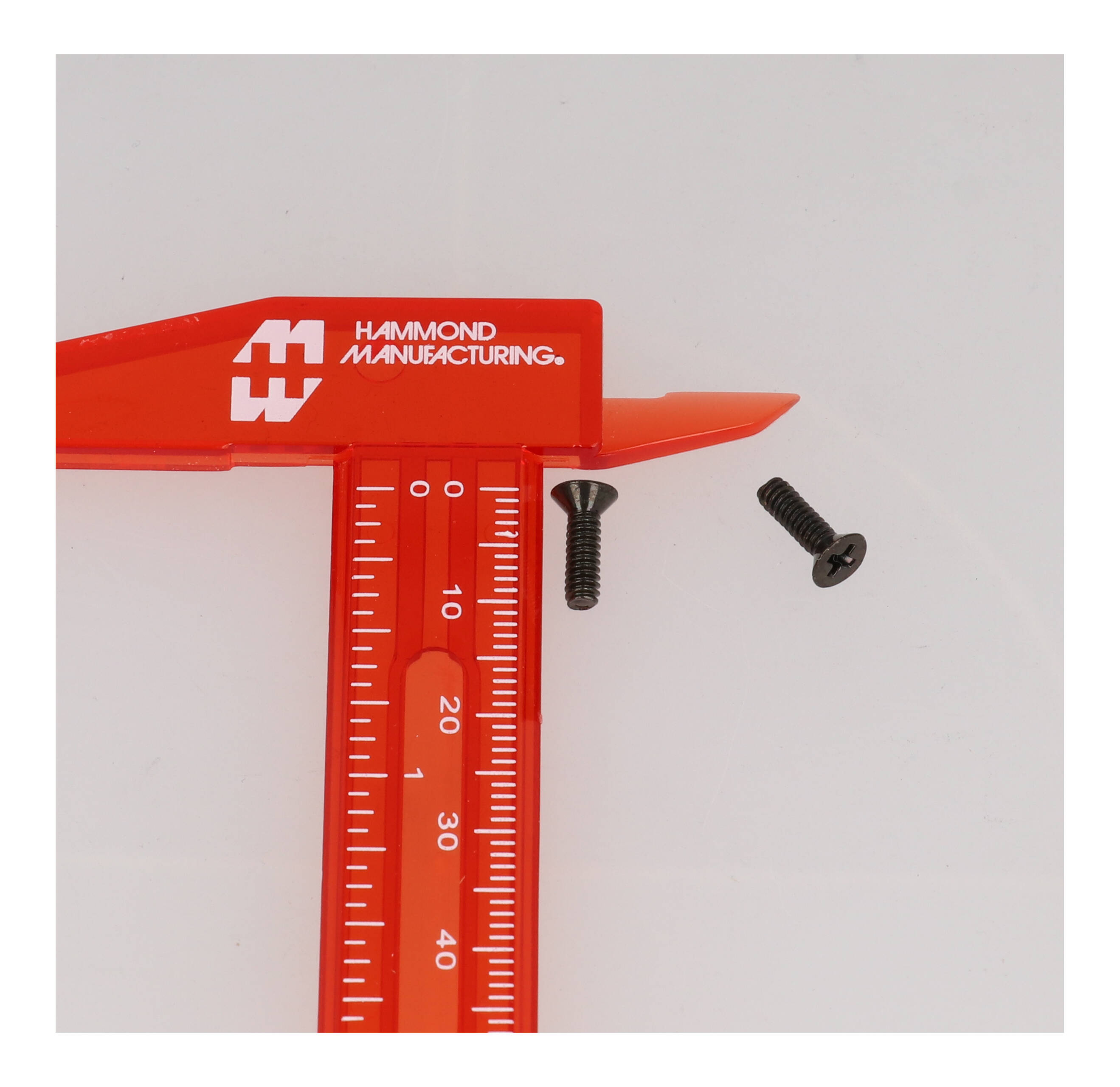 RM440MS100BK black #4-40 x 3/8 inch Phillips flat head steel machine screws, 100 pack