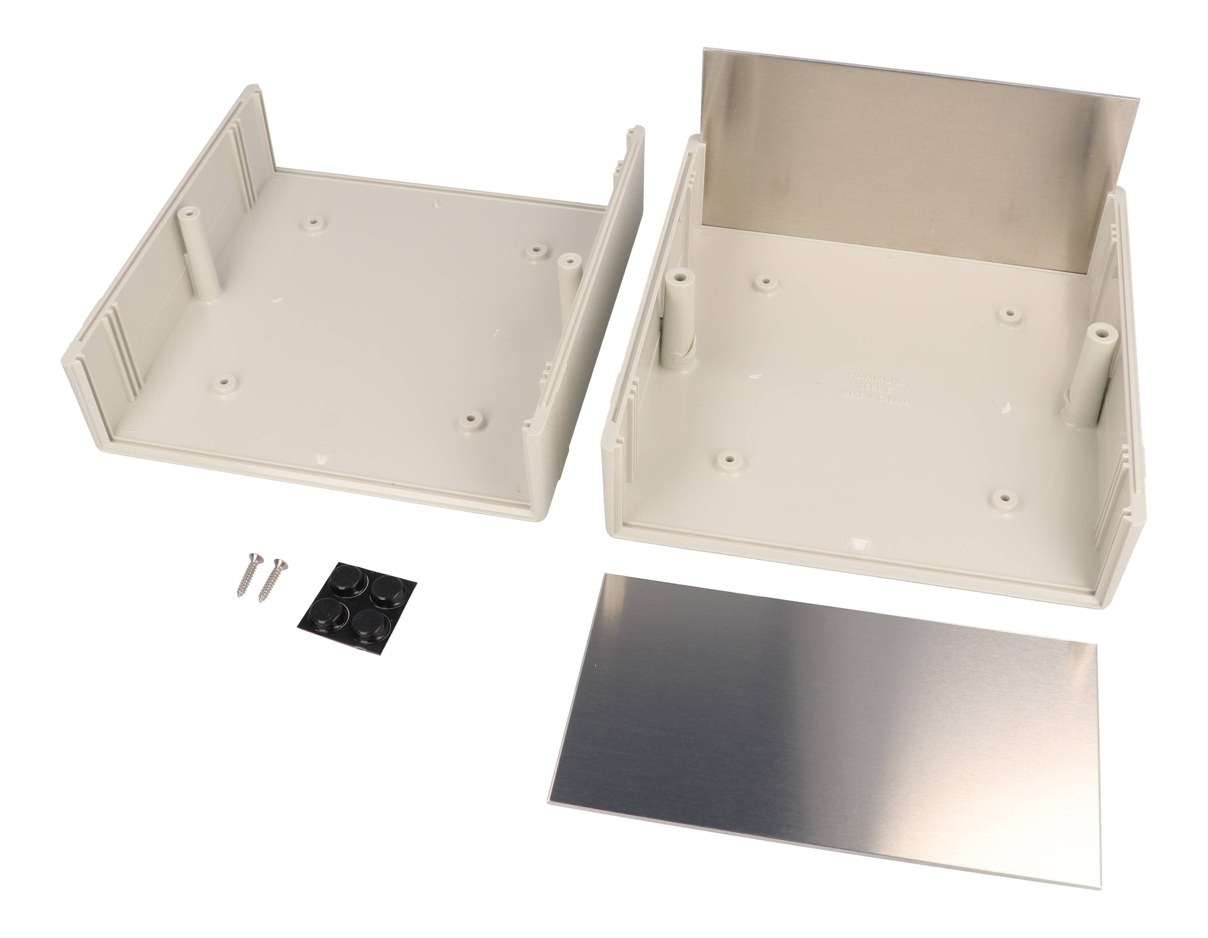 1598ESGY light gray ABS 1598 Series instrument case with brushed aluminum end panels