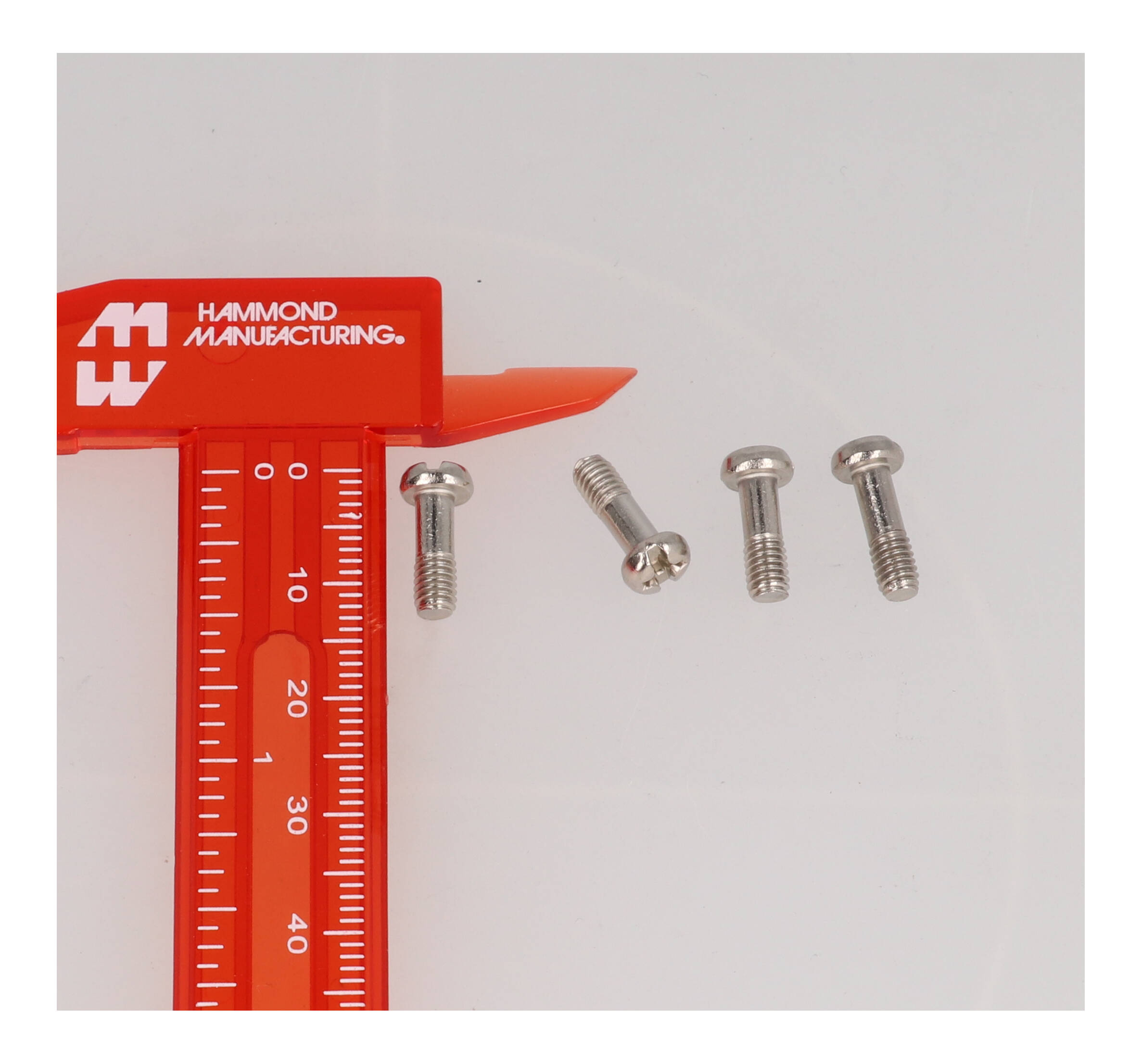 SC619-50 pack of 50 M3.5-0.6 x 10 replacement lid screws for RP Series enclosures