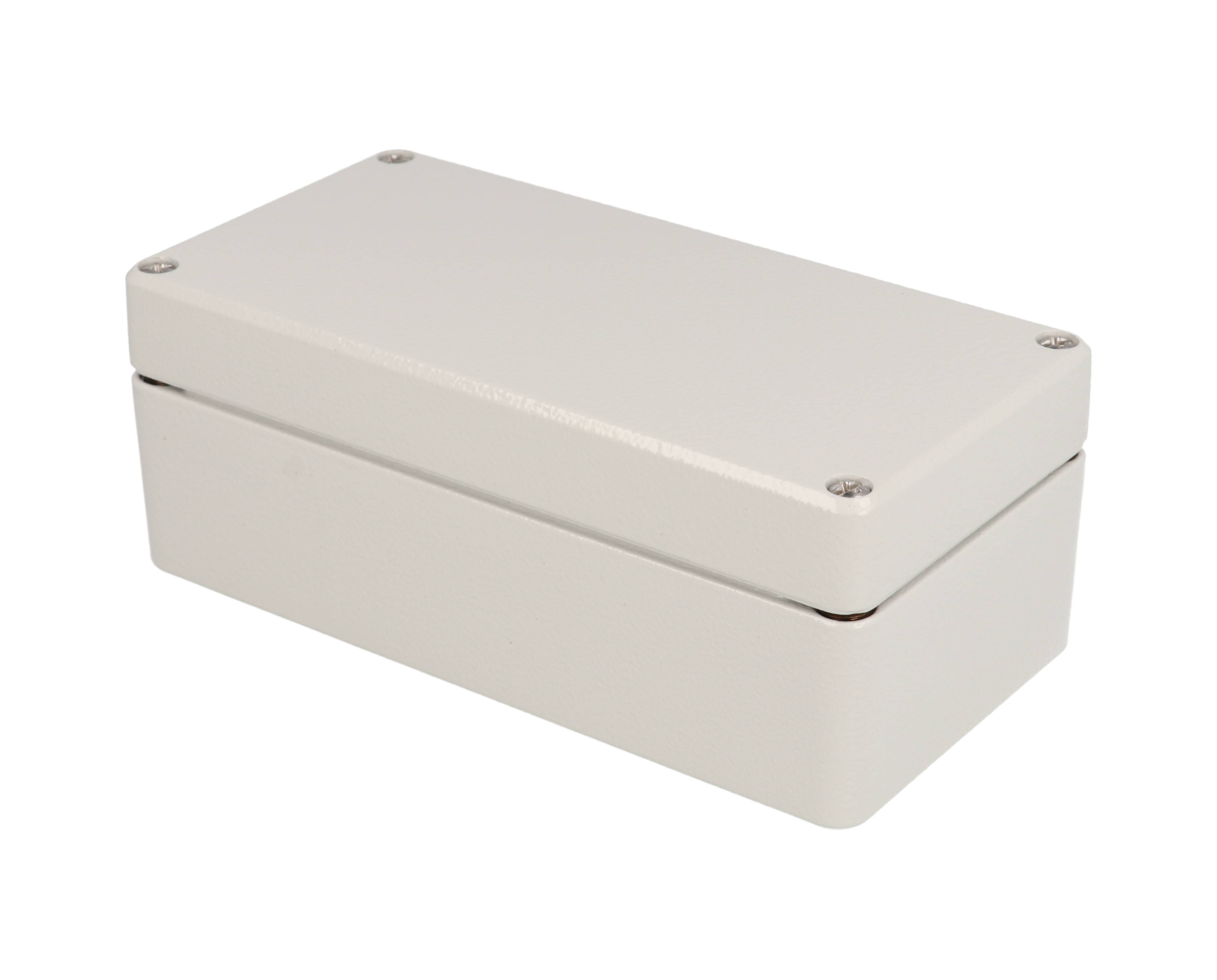 R100-084-035 RAL 7035 light gray R100 Series diecast aluminum enclosure, 80 mm x 200 mm x 60 mm