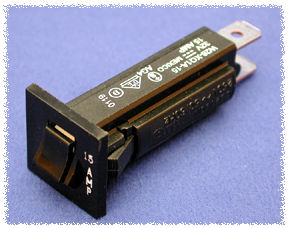 1584b15 — 15a Circuit Breaker