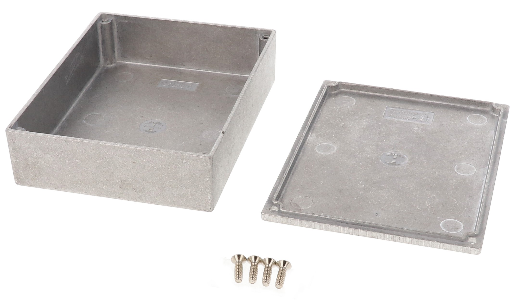 10758PSLA Eddystone natural finish 145 x 95 mm diecast aluminium enclosure — view 5
