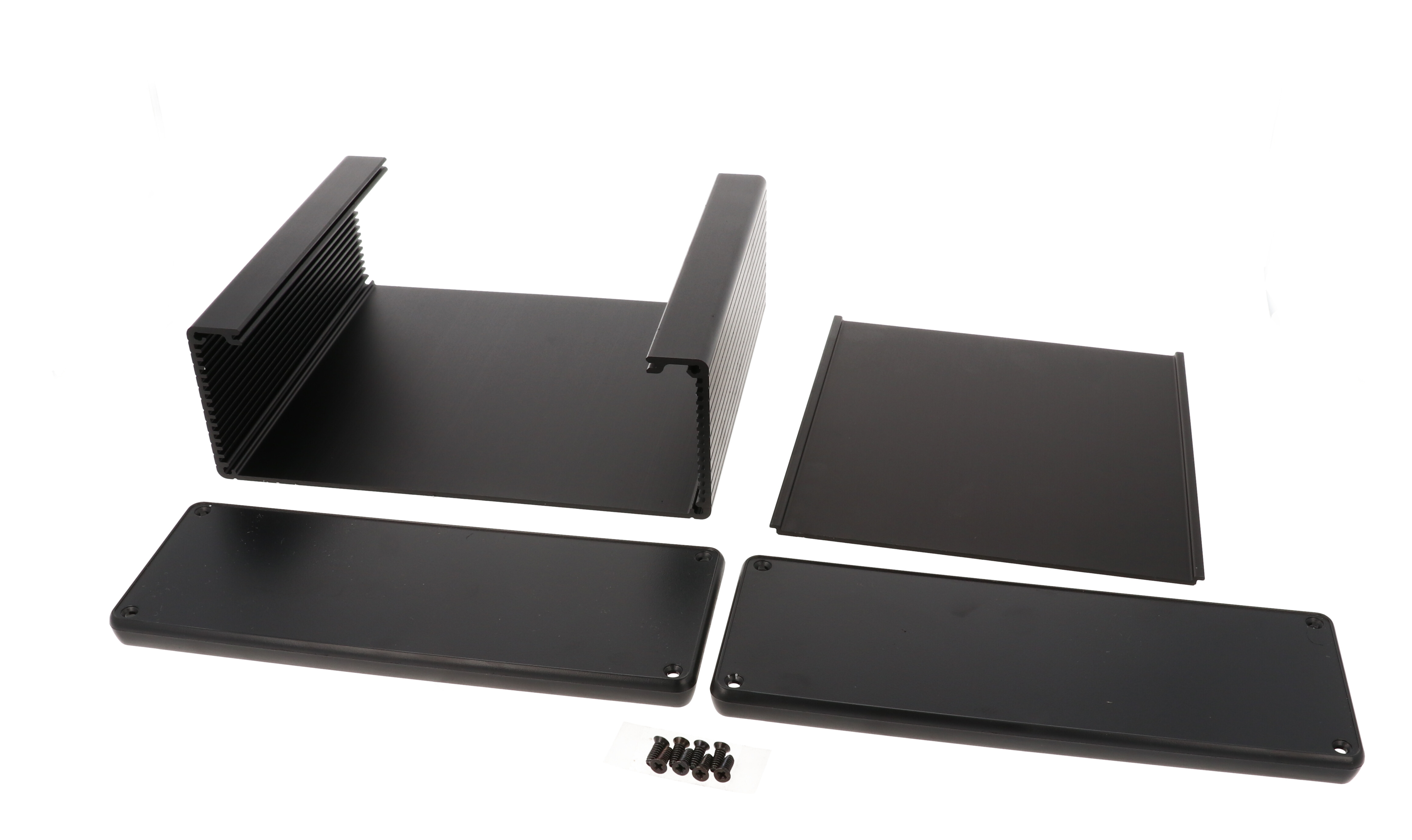 1455U1602BK black anodized extruded aluminum enclosure, 160 x 191 x 66 mm, with closed black plastic end panels