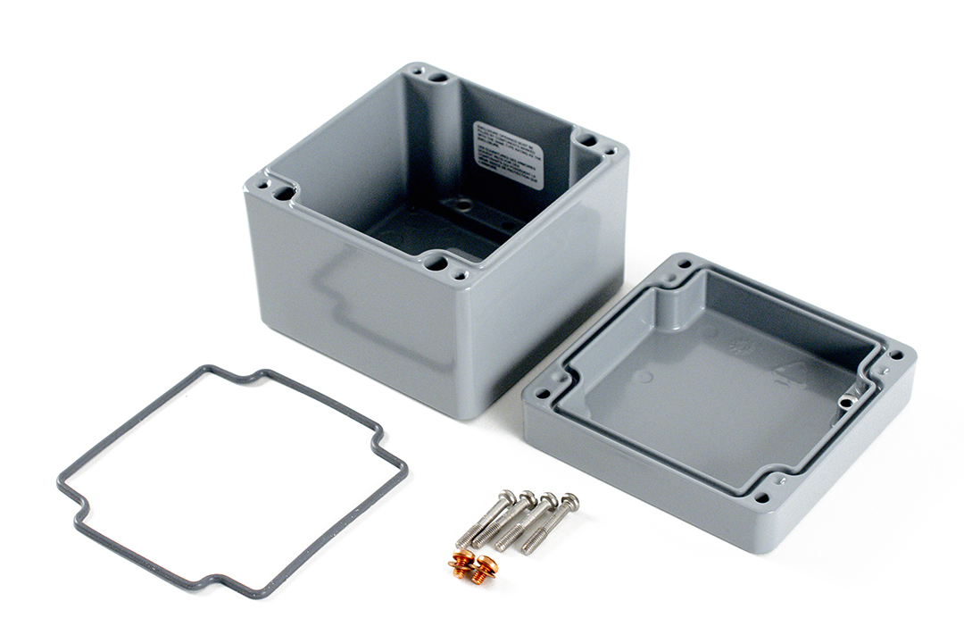 1590Z080GY square smooth gray RAL 7001 diecast aluminum enclosure, 100 x 100 x 80 mm, with gasketed lid and four recessed lid screws