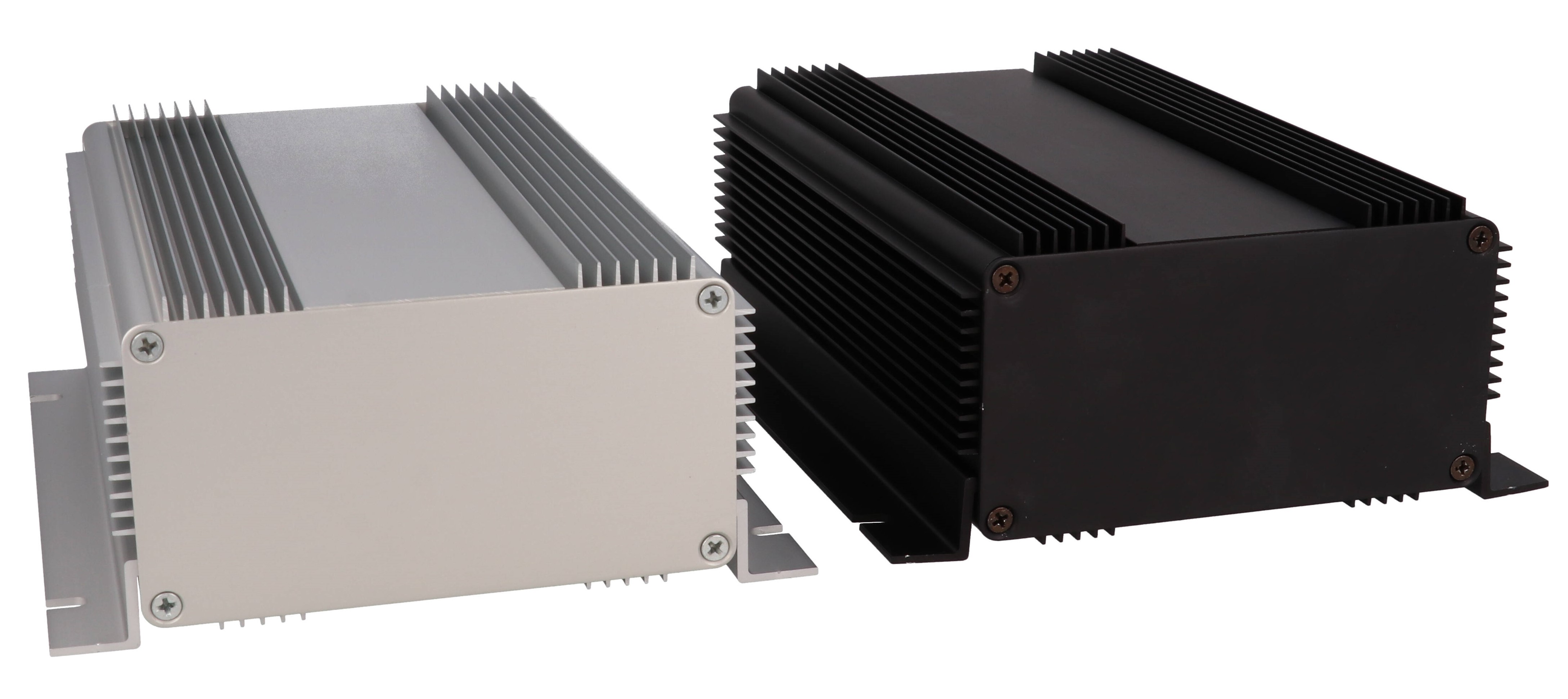 1455NHD1601 clear anodized finned heat dissipating extruded aluminum enclosure, 160 x 111 x 61 mm, with mounting flanges