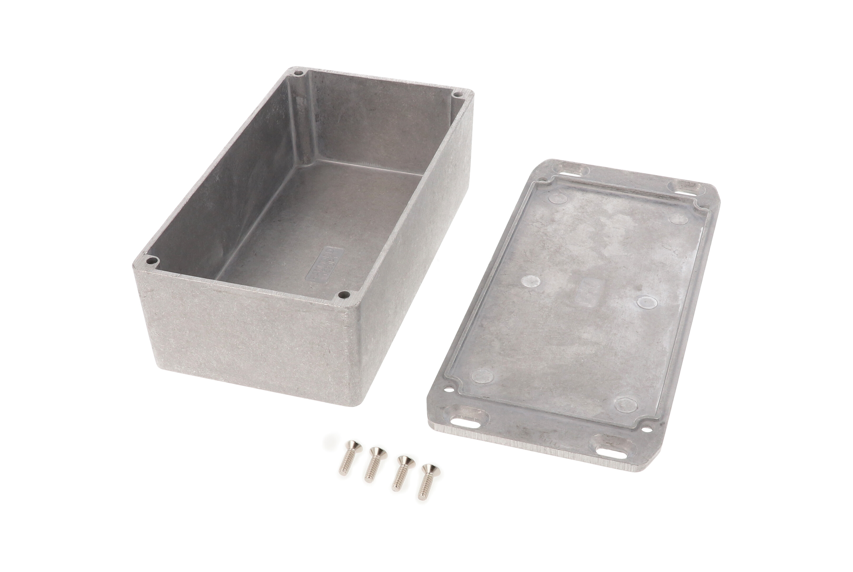 1590P1FL natural diecast aluminum 153 x 83 x 50 mm enclosure with wall-mounting flanged lid