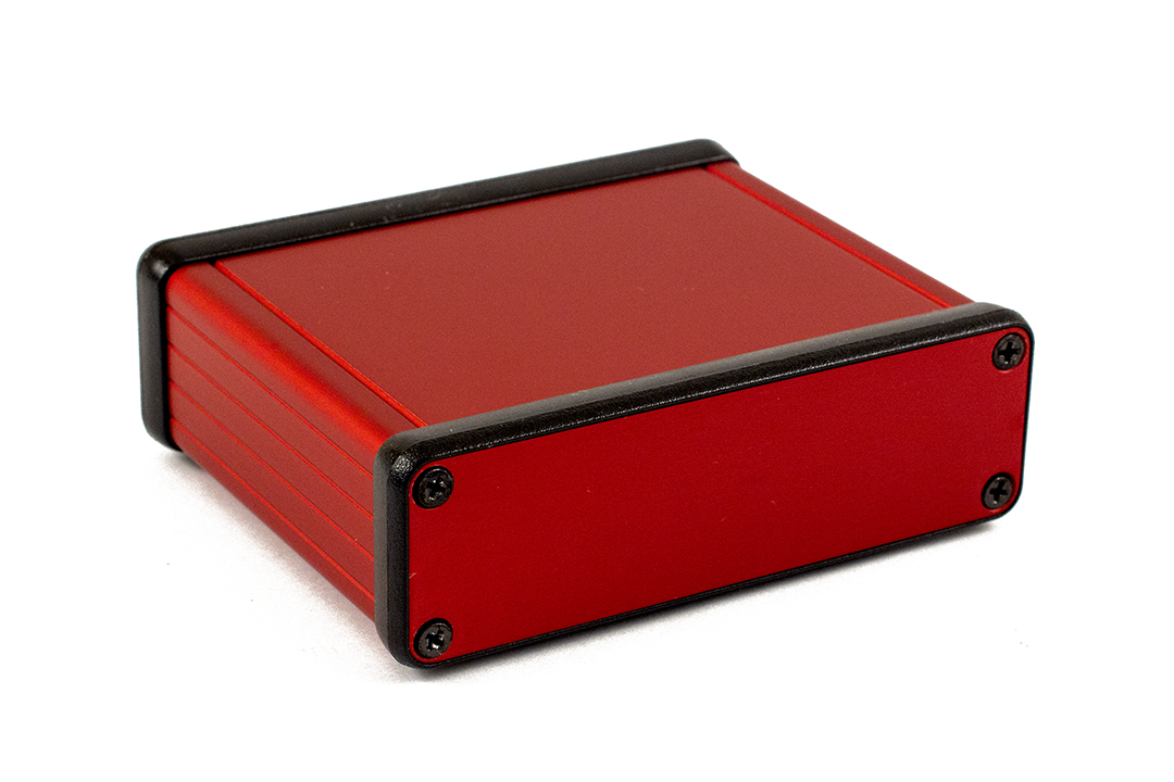 1455L801RD red anodized extruded aluminum PC board enclosure, 80 x 103 x 30.5 mm, with aluminum end panels and black bezels