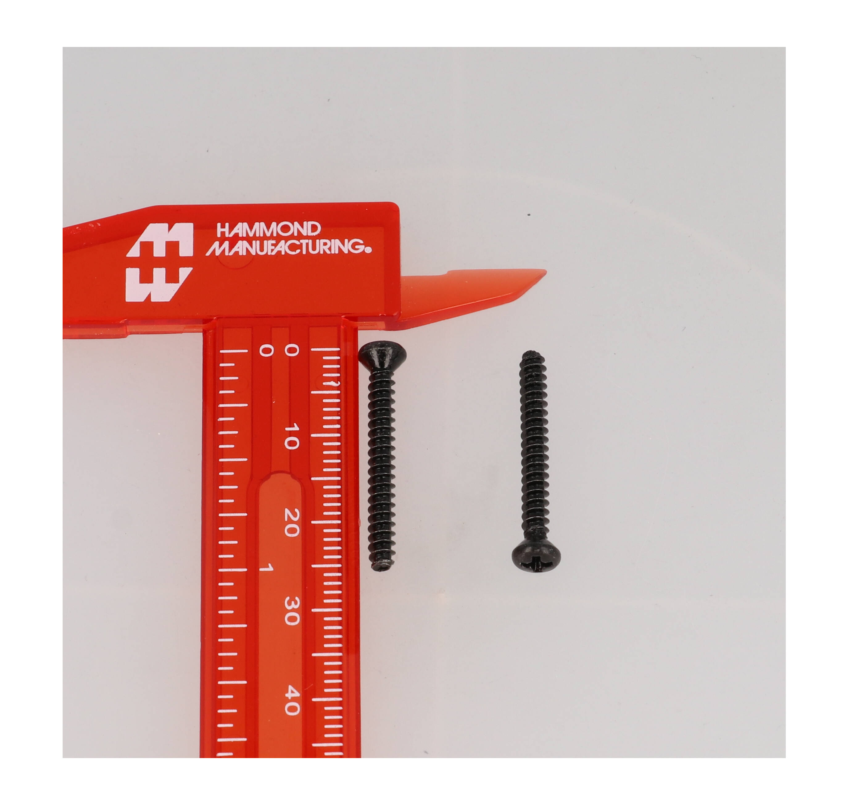 SC1553C100BK package of 100 #4 x 1 inch self-tapping assembly screws for 1553 series enclosures
