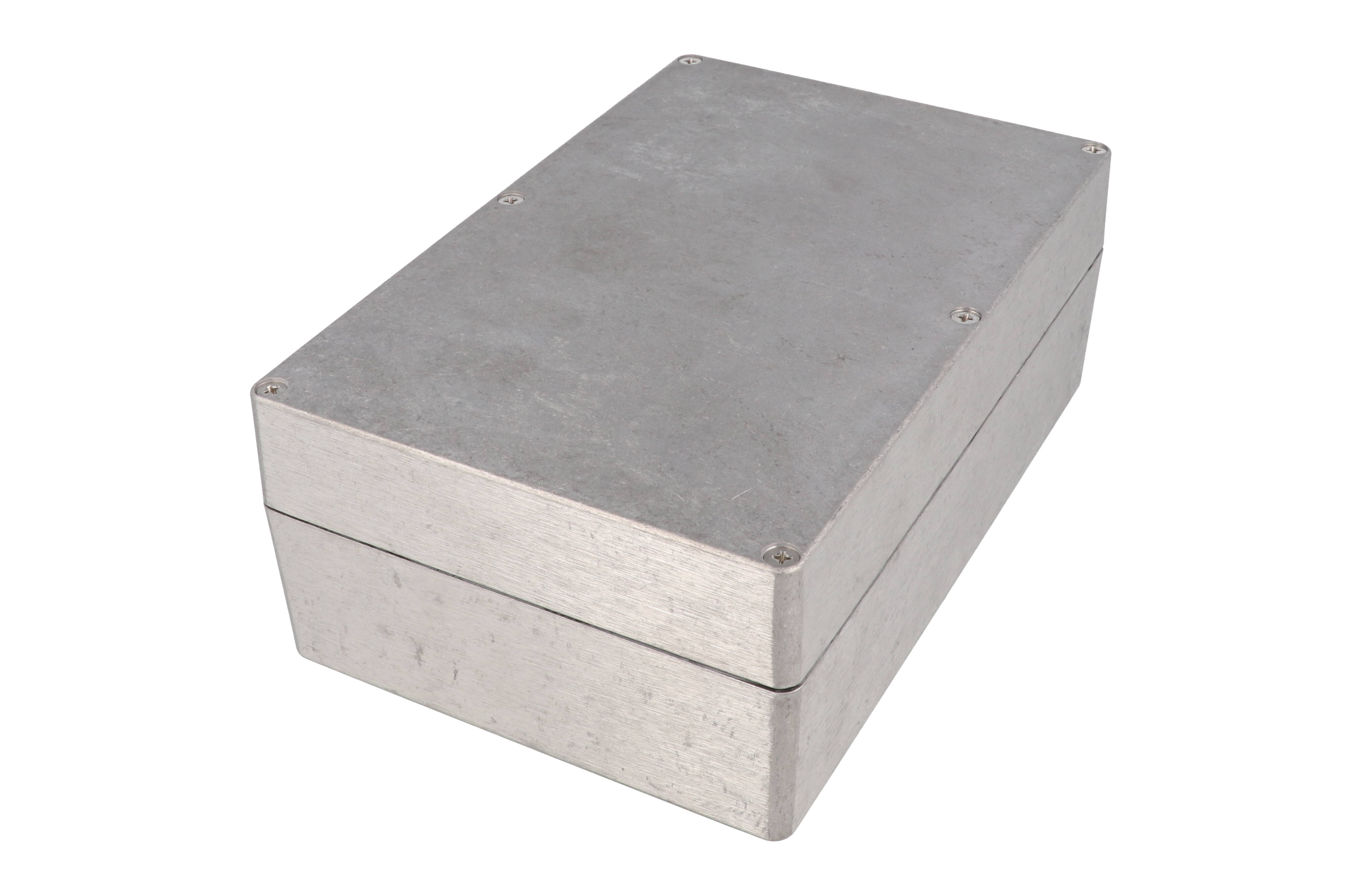 1550Z220 unpainted watertight diecast aluminum enclosure with deep lid, 223 x 147 x 83 mm