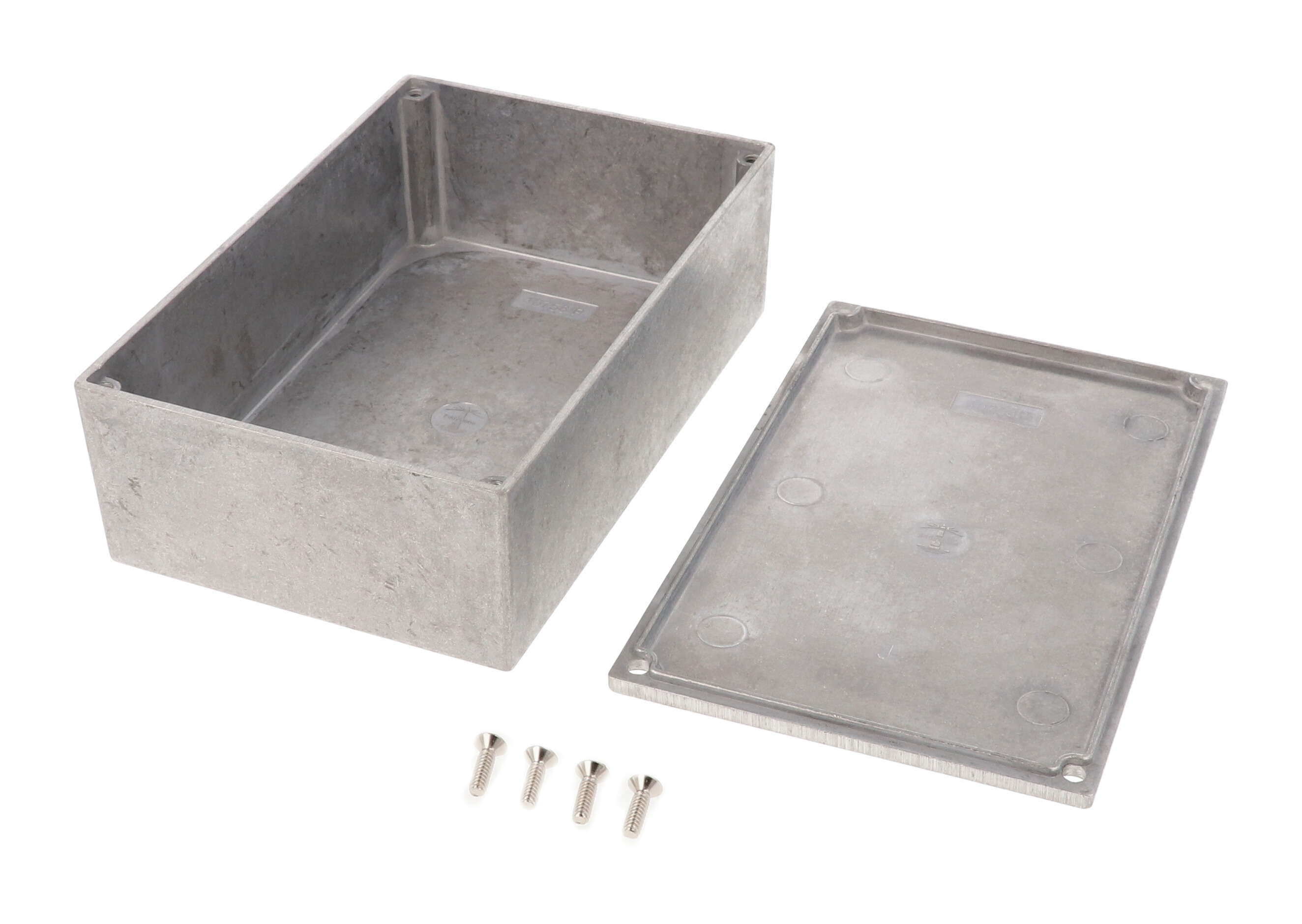 1590J natural diecast aluminum enclosure, 145 x 95 x 49 mm, with lid