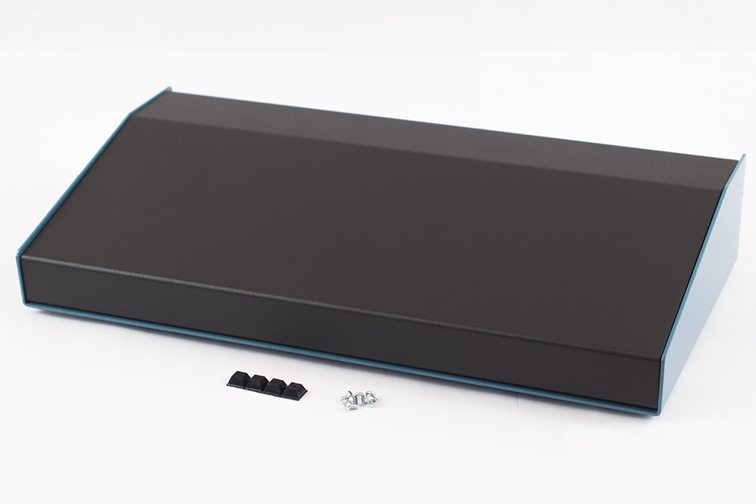 1456RH3BKBU — sloped metal console; 15 degree; black top; blue case