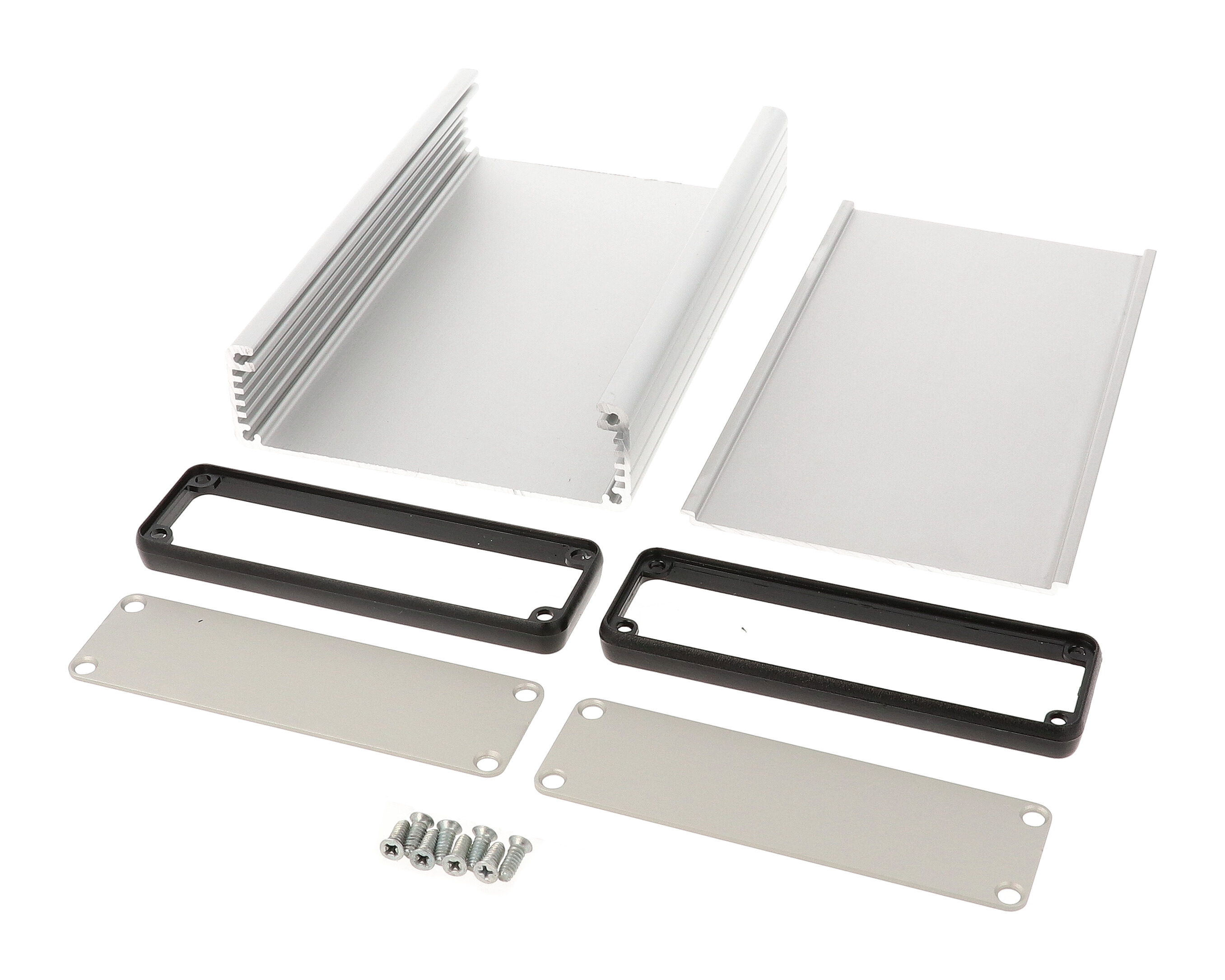 1455L1601 clear anodized extruded aluminum PC board enclosure, 160 x 103 x 30.5 mm, with aluminum end panels and black bezels