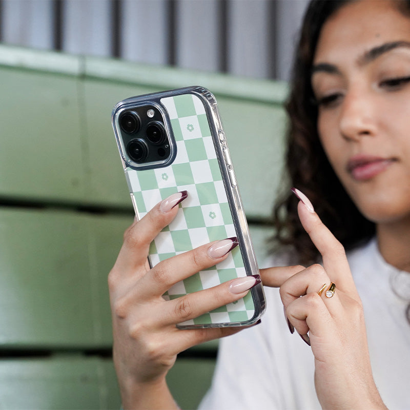 i-Blason Halo Mag MagSafe Case for iPhone 16 Pro Max (6.9-Inch) - Green Checkers