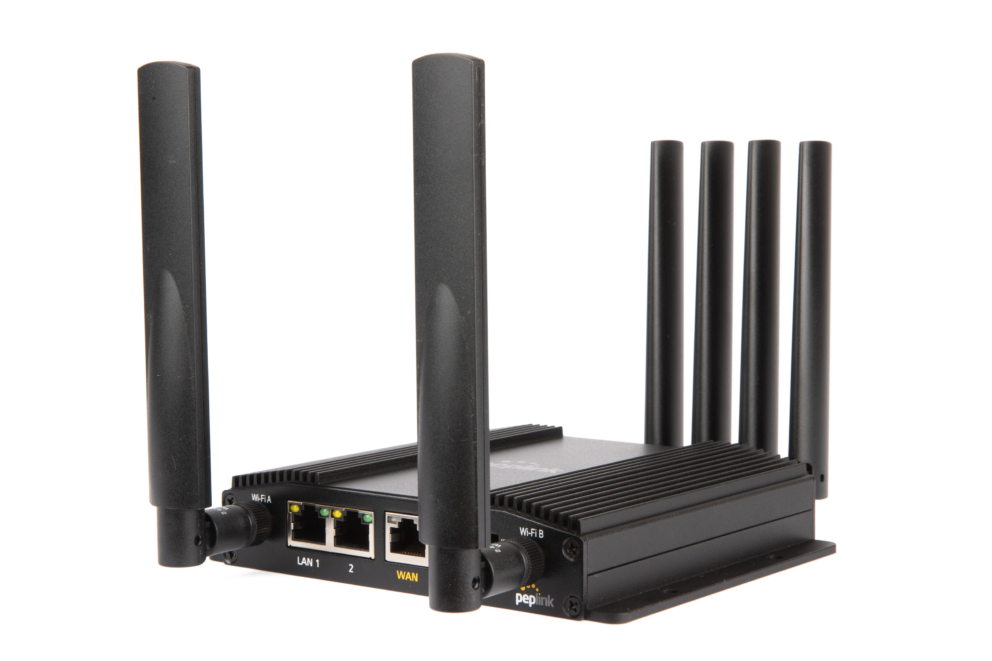 Peplink MAX BR1 Pro 5G cellular router with Wi-Fi 6 and included antenna set — view 4