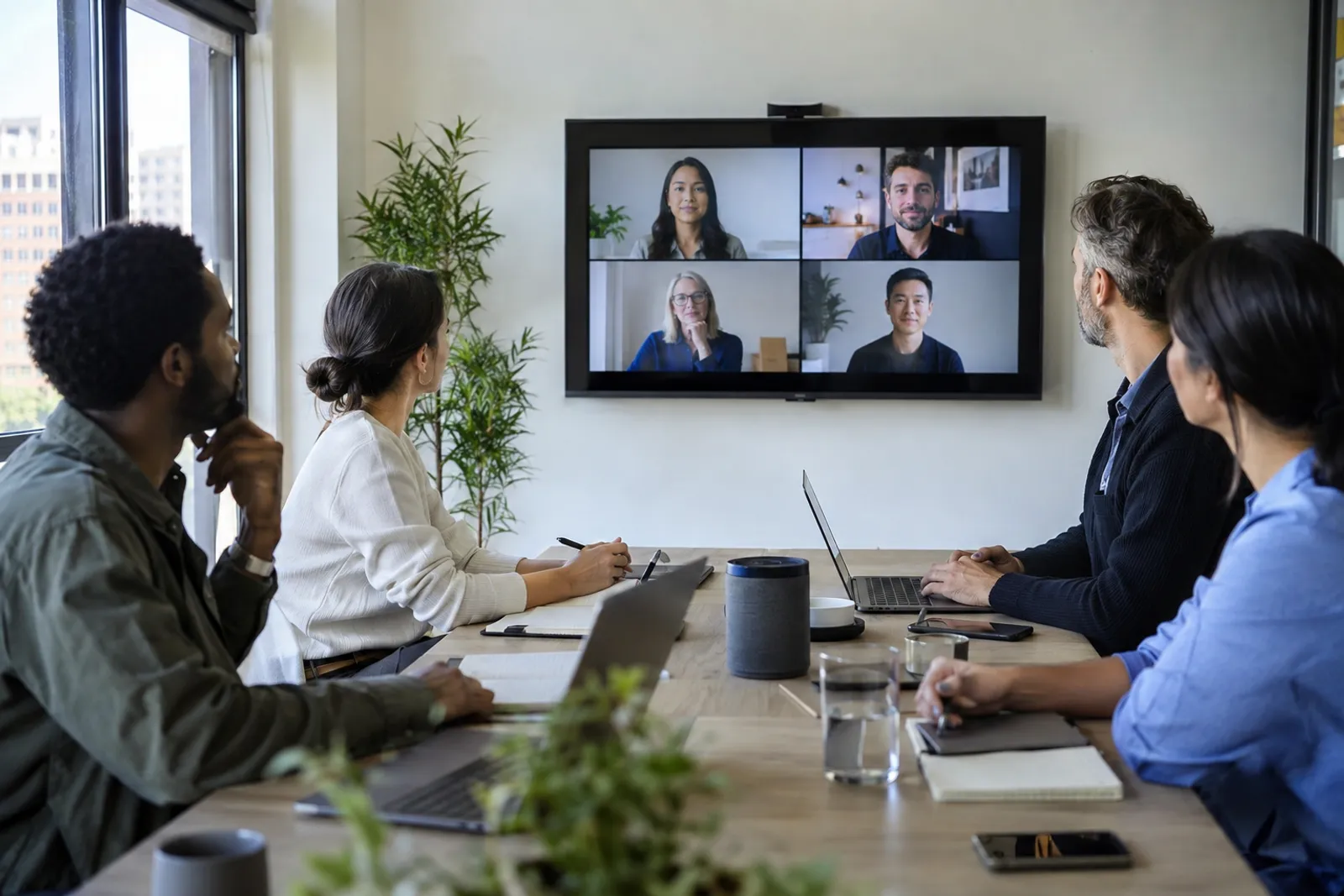 Team video call on 5G business internet