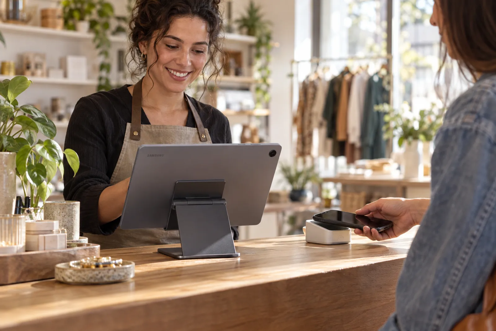 Boutique checkout with a tablet POS on cellular